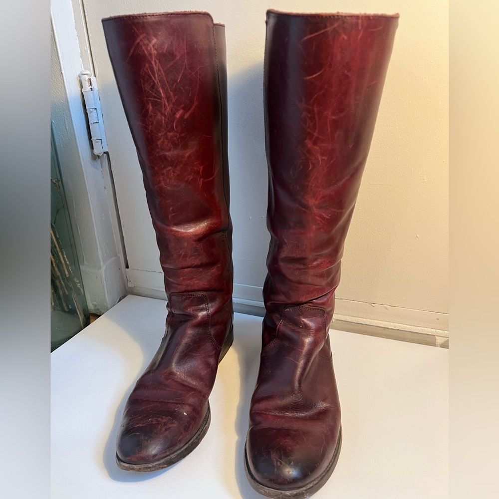 Frye Melissa Stud Back Zip Black Leather Size 7B wide calf